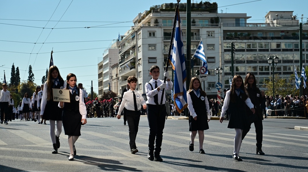 Στιγμιότυπο από την παρέλαση της 28ης Οκτωβρίου στην Αθήνα