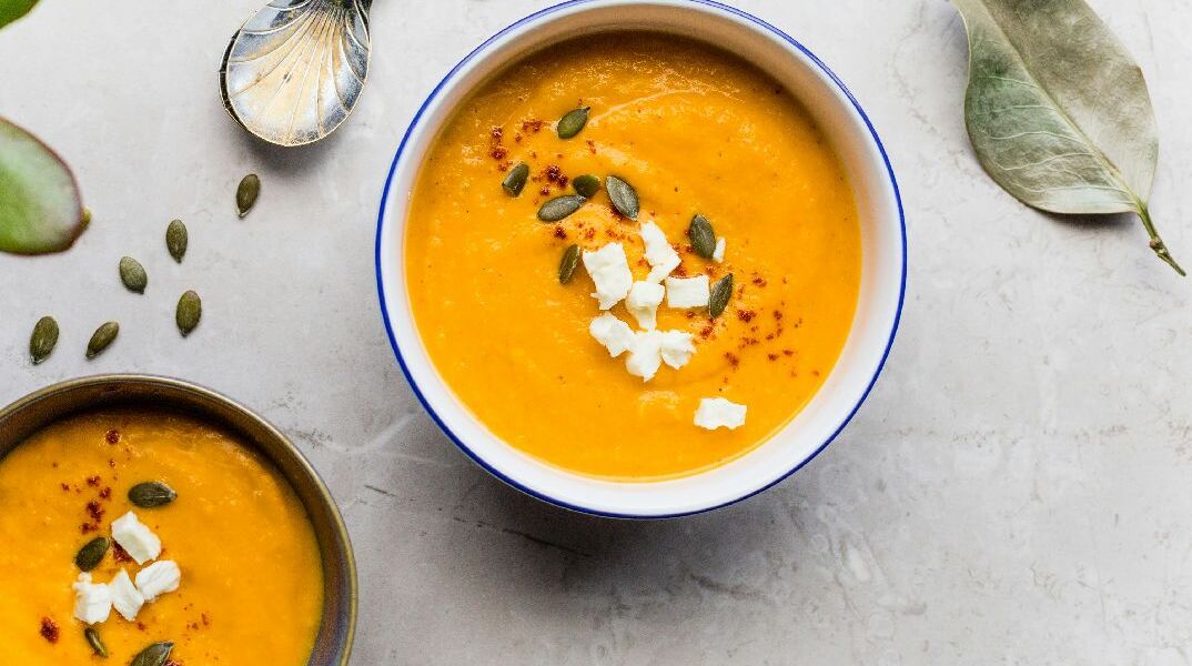 Σούπα με κόκκινες φακές και γλυκοπατάτα