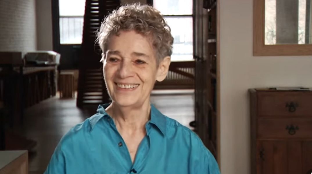 Η Τζάκι Φεράρα, γνωστή καλλιτέχνις του MoMA, πέθανε στα 95 της χρόνια με ιατρικώς υποβοηθούμενο θάνατο στην Ελβετία, αν και ήταν «σε καλή υγεία».