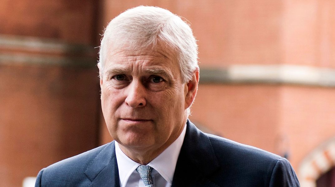 Ο πρίγκιπας Άντριου φιλοξένησε τους Τζέφρι Έπσταϊν, Γκιλέιν Μάξγουελ και Χάρβεϊ Γουάινστιν στην ιδιωτική του κατοικία το 2006 