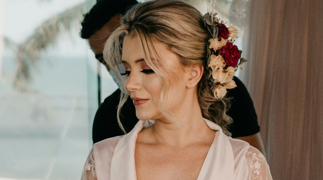 Όσο δύσκολο είναι να βρεις πλούσιο σύζυγο, άλλο τόσο και πιο δύσκολο είναι να τον κρατήσεις, λένε στη Ρωσία