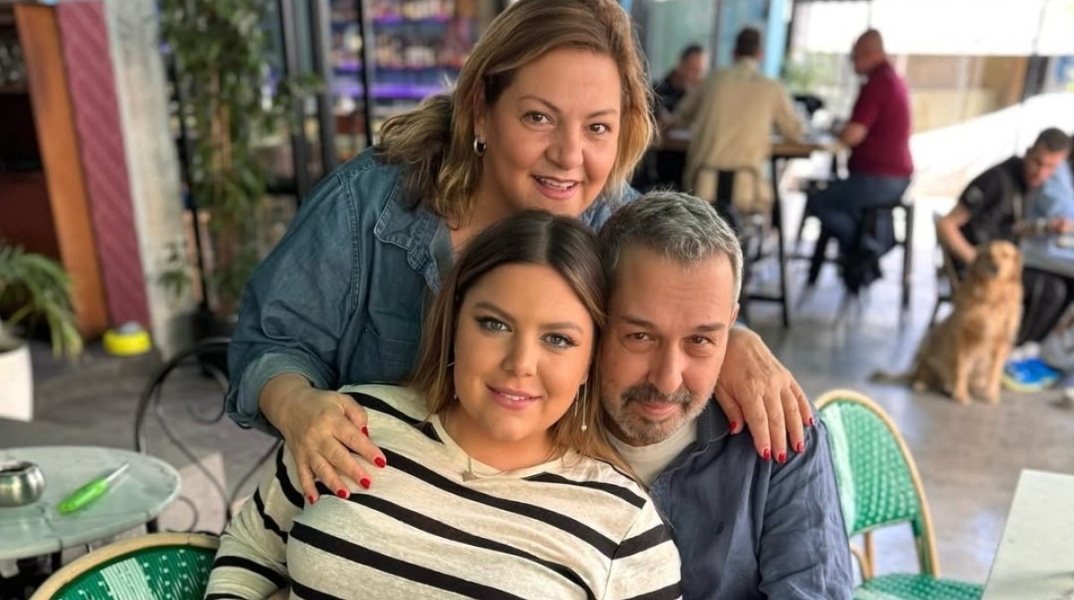 Η ενόχληση Σταυροπούλου - Χατζηπαναγιώτη για τις ερωτήσεις που αφορούσαν τη φημολογία περί γάμου για τη Δανάη Μπάρκα 