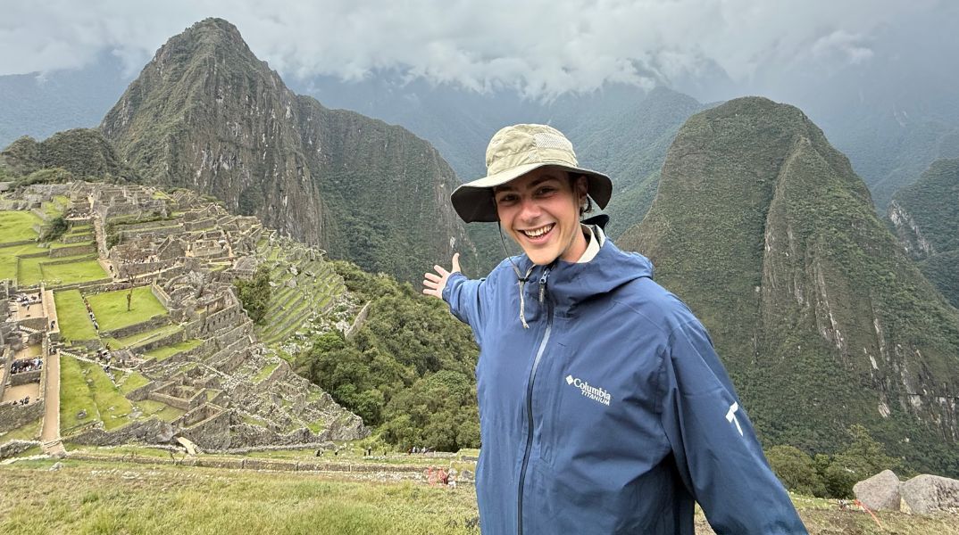 Σταύρος Αρβανίτης Evans: Δεν ξέρω σε πόσες ακριβώς χώρες έχω ταξιδέψει