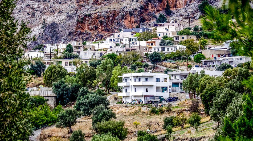 Βορίζια: Ανοίγουν με τηλεκπαίδευση τα σχολεία - Παιδοψυχολόγοι στο χωριό τη Δευτέρα