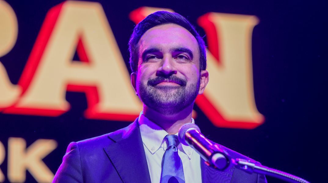 Ο Ζόραν Μαμντάνι γίνεται ο πρώτος μουσουλμάνος δήμαρχος της Νέας Υόρκης