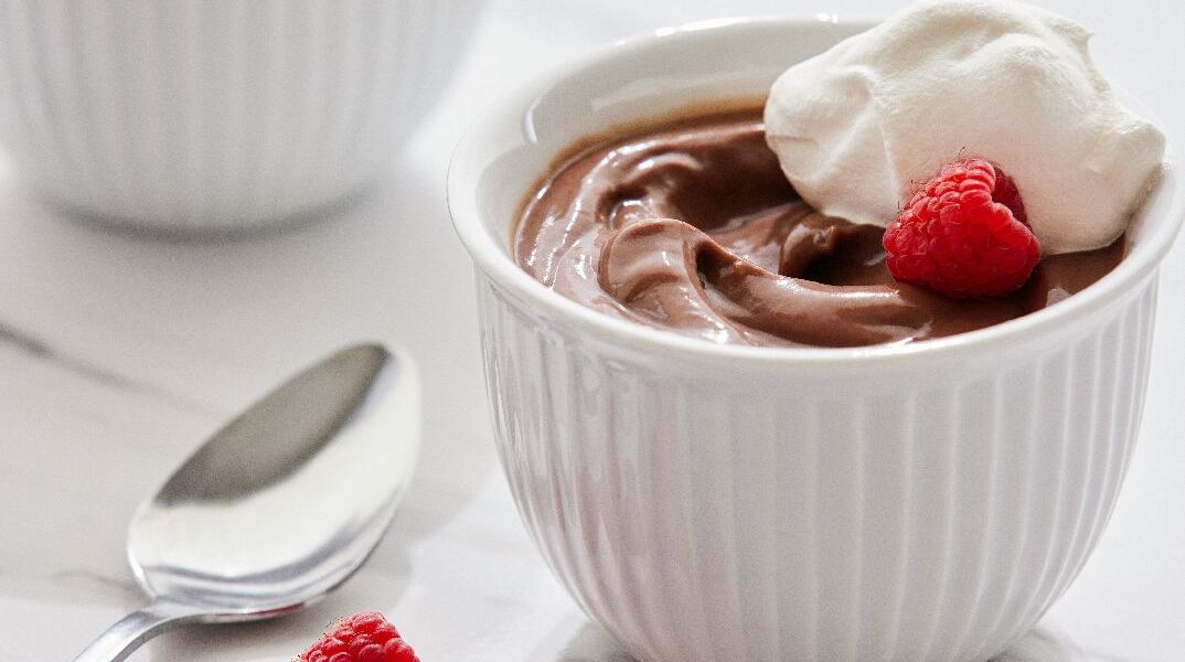 Η τέλεια μους σοκολάτας με 2 υλικά