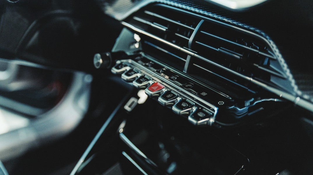 κουμπιά αυτοκινήτου 