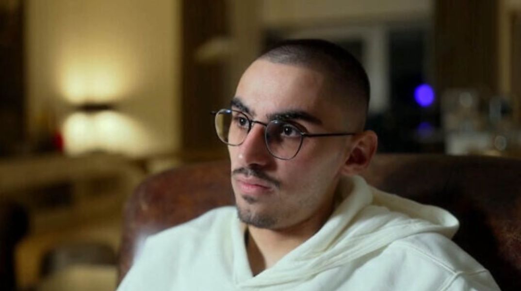 Ο Ισραηλινός όμηρος Ρομ Μπρασλάφσκι περιγράφει τη φρίκη που βίωσε στη Γάζα ως όμηρος για δύο ολόκληρα χρόνια
