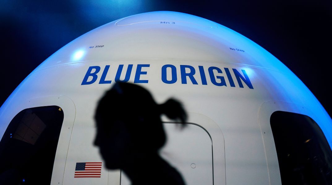 Η Blue Origin του Τζεφ Μπέζος ανέβαλε τη δεύτερη εκτόξευση του πυραύλου New Glenn λόγω καιρού και τεχνικών θεμάτων - Συνεχίζεται η μάχη με την SpaceX