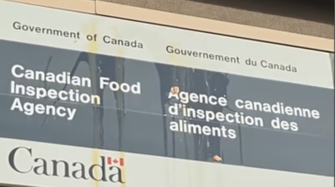 Επίθεση με κόπρανα στην καναδική υπηρεσία επιθεώρησης τροφίμων 