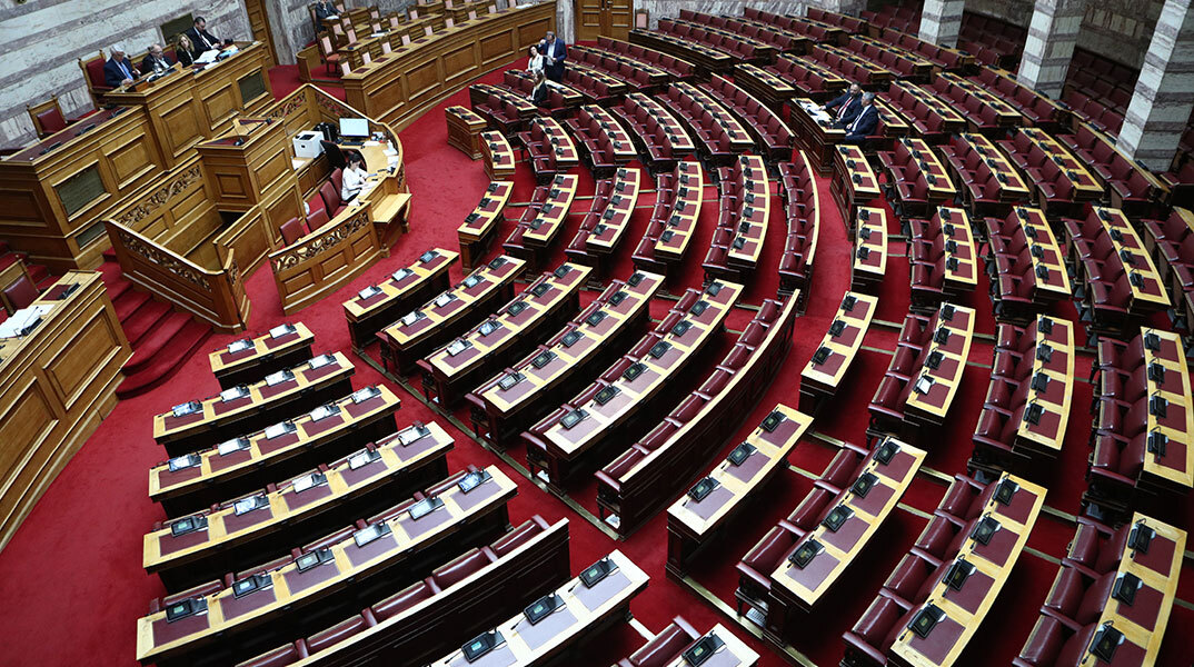 Δημιουργία νέων κομμάτων: Βήμα εμπρός για τη δημοκρατία, εμπόδιο στη διακυβέρνηση