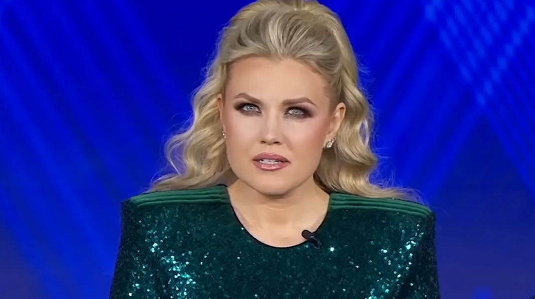 Η Έρικα Κερκ δέχεται νέα κριτική για «υπερβολικά οικεία» αγκαλιά με τον Τζέισον Άλντιν σε βραβεία - Οι θαυμαστές της έσπευσαν να την υπερασπιστούν