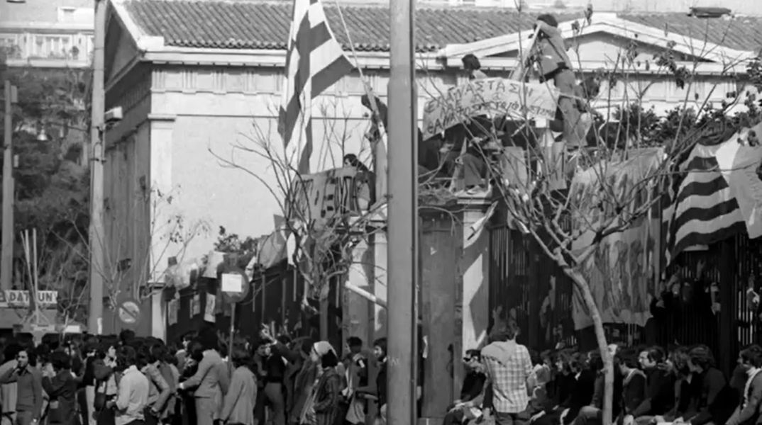 10 αντιδικτατορικές ταινίες για να δεις πριν την επέτειο του Πολυτεχνείου