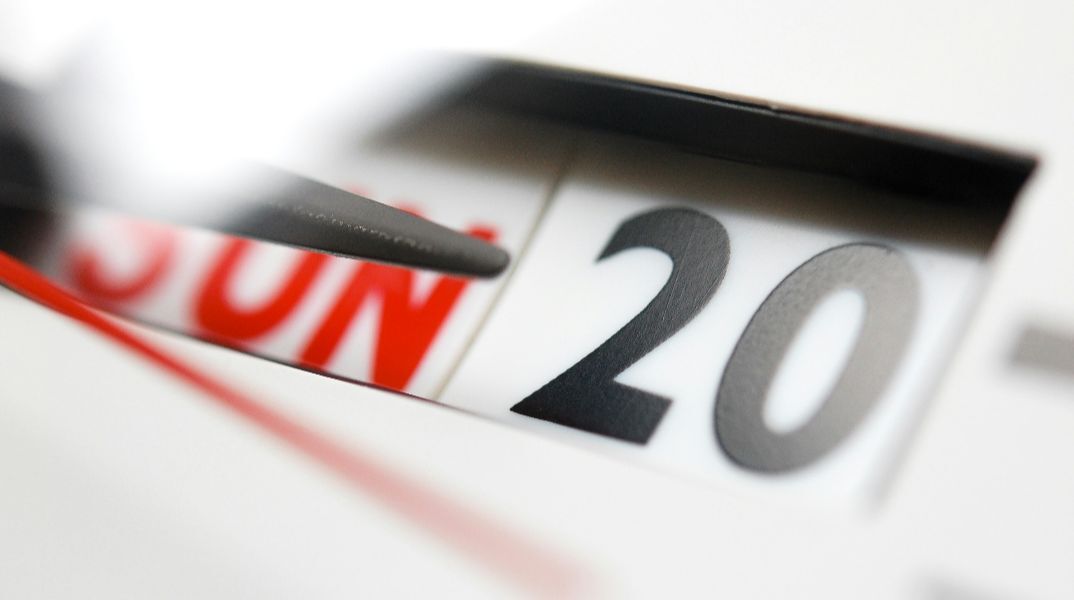 Ποιες είναι οι αργίες του 2026 - Τα τριήμερα 