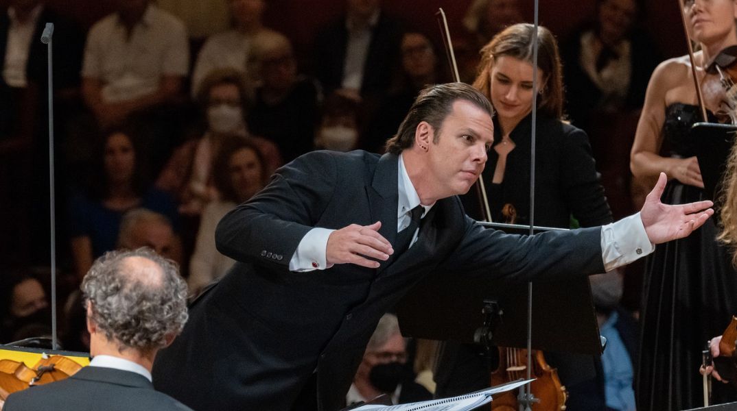 Θεόδωρος Κουρεντζής - Utopia: Μια βαγκνερική μαγεία 70 λεπτών