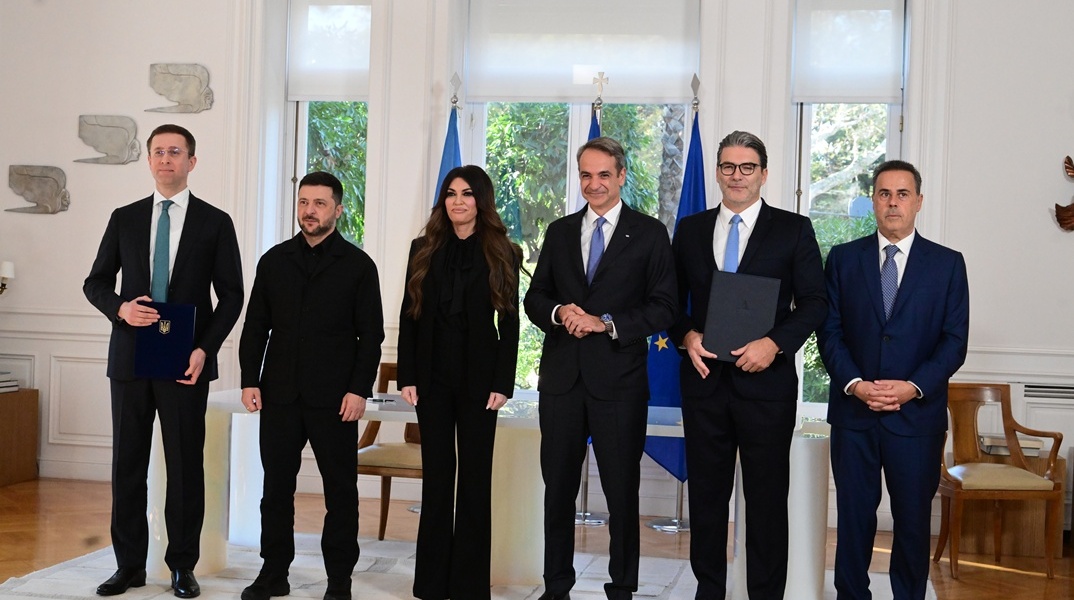 Μητσοτάκης και Ζελένσκι υπέγραψαν τη συμφωνία για τη μεταφορά αερίου από την Ελλάδα στην Ουκρανία