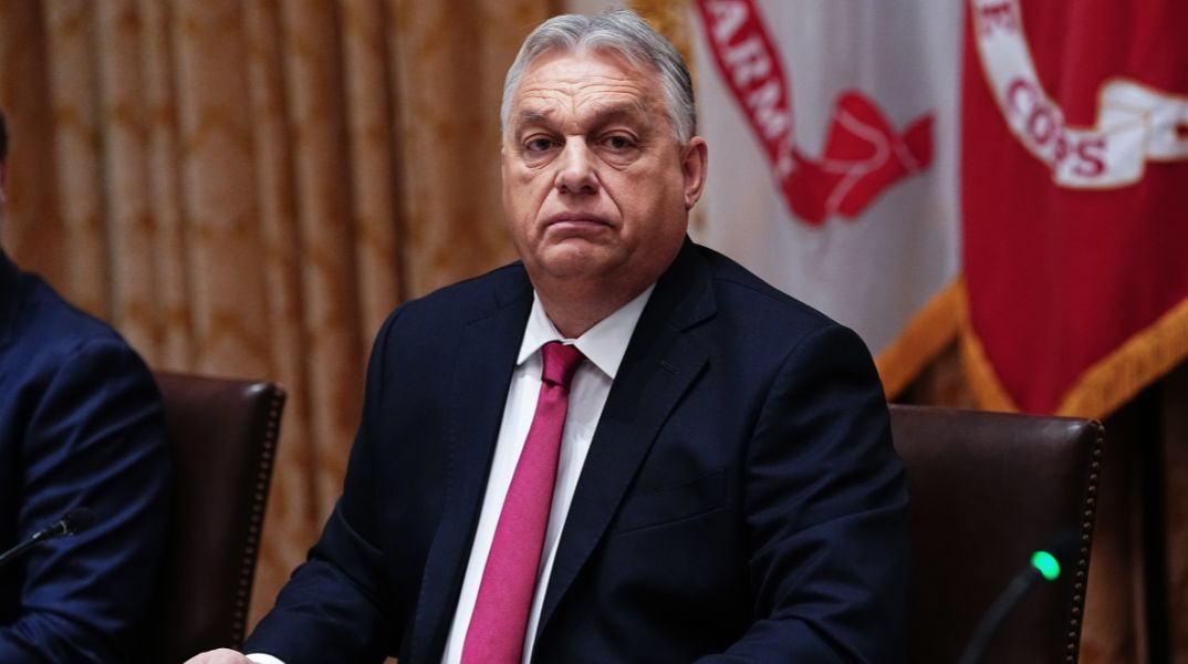 Ο Βίκτορ Όρμπαν υποστηρίζει πως η Ουκρανία δεν μπορεί να νικήσει τη Ρωσία και καταγγέλλει την οικονομική στήριξη της ΕΕ ως «τρέλα» - Ζητά διάλογο με τη Μόσχα.