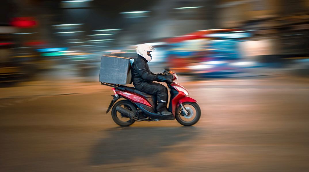 Κώστας Ν.: Ο διανομέας δεν είναι παιδί για τα θελήματα