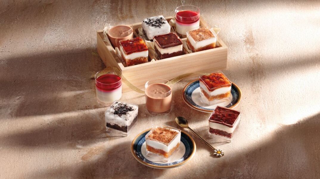 Νέα γλυκά σε σφηνάκια από τη ΣΤΑΜΟΥ