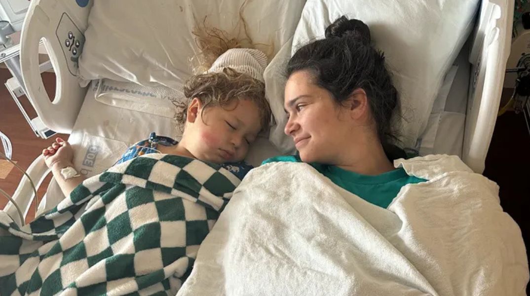 Όρεγκον: Μητέρα και τετράχρονος γιος διαγνώστηκαν με καρκίνο την ίδια ημέρα - Η οικογένεια ζητά οικονομική βοήθεια για τη θεραπεία.