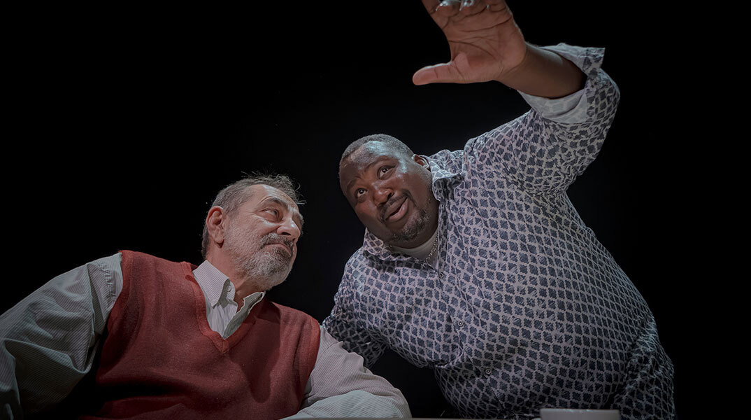 Άσπρο Μαύρο στο θέατρο Επί Κολωνώ