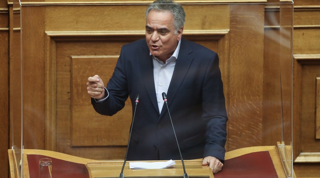 Πάνος Σκουρλέτης