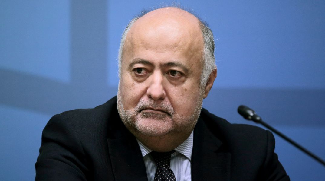 Ο Δημήτρης Τσιόδρας ζήτησε στην Ολομέλεια του Ευρωκοινοβουλίου να εφαρμοστεί άμεσα η απαγόρευση πρόσβασης παιδιών κάτω των 13 ετών στα social media