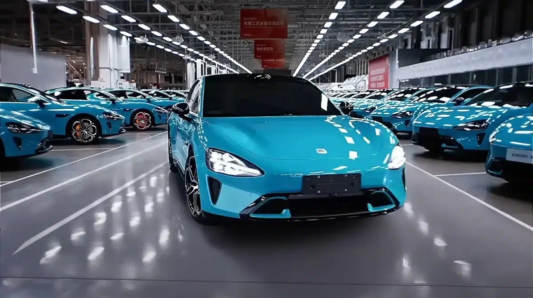 Το SU7 Ultra που κατασκευάστηκε στο Xiaomi Super Factory