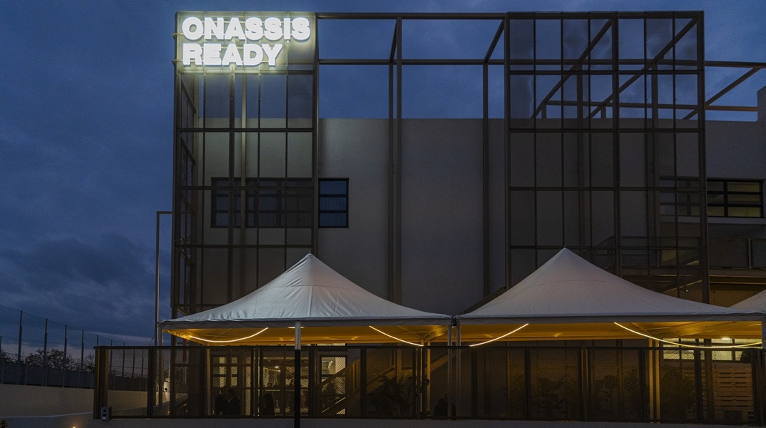 Τέσσερις εικαστικοί καλλιτέχνες στα decks του Onassis Ready