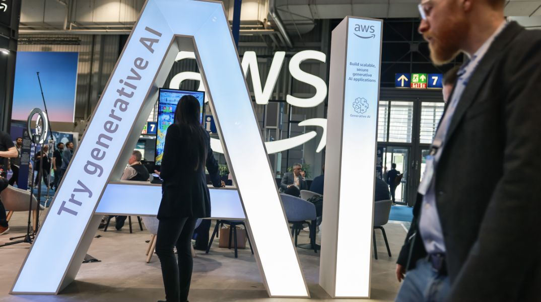 Πάνω από 1.000 εργαζόμενοι της Amazon προειδοποιούν: Η ταχεία ανάπτυξη της τεχνητής νοημοσύνης απειλεί δουλειές και κλίμα - Συνυπογράφουν ανοιχτή επιστολή