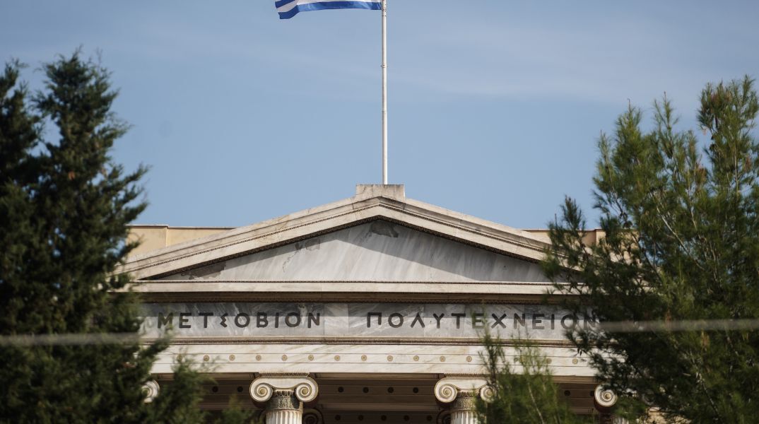 Εννέα φοιτητές της Αρχιτεκτονικής ΕΜΠ καλούνται σε πειθαρχικό για την κατάληψη της 14ης Οκτωβρίου - Αυστηρές ποινές βάσει του νέου πλαισίου.
