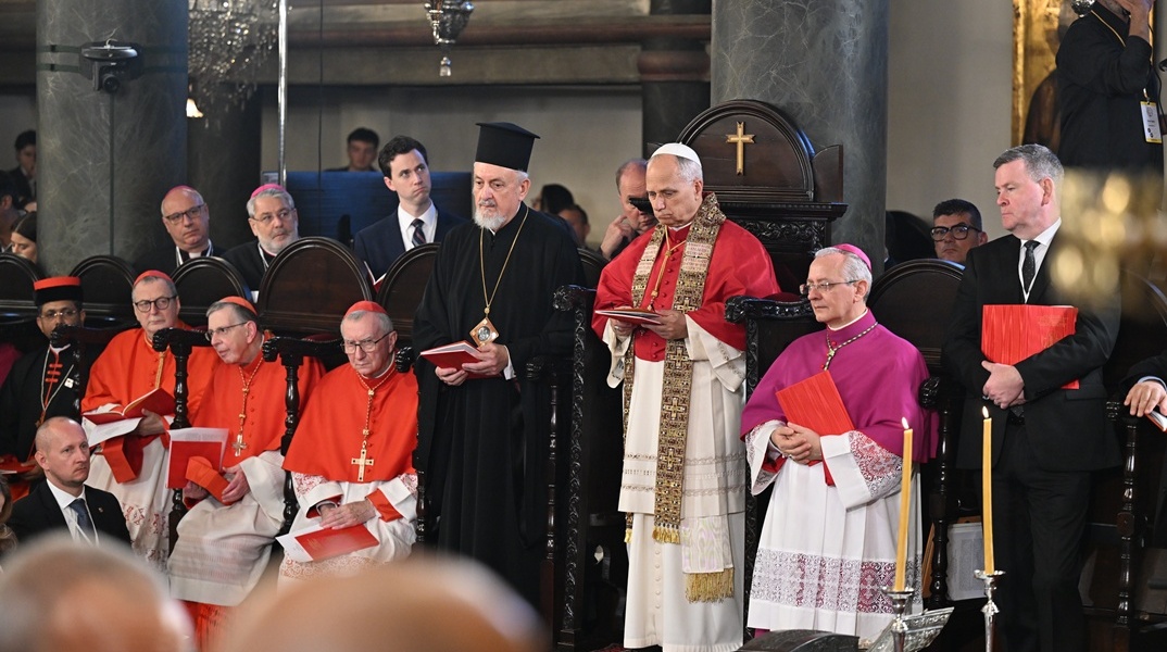 Θεία λειτουργία στο Φανάρι για τον Άγιο Ανδρέα παρουσία του Πάπα Λέοντος