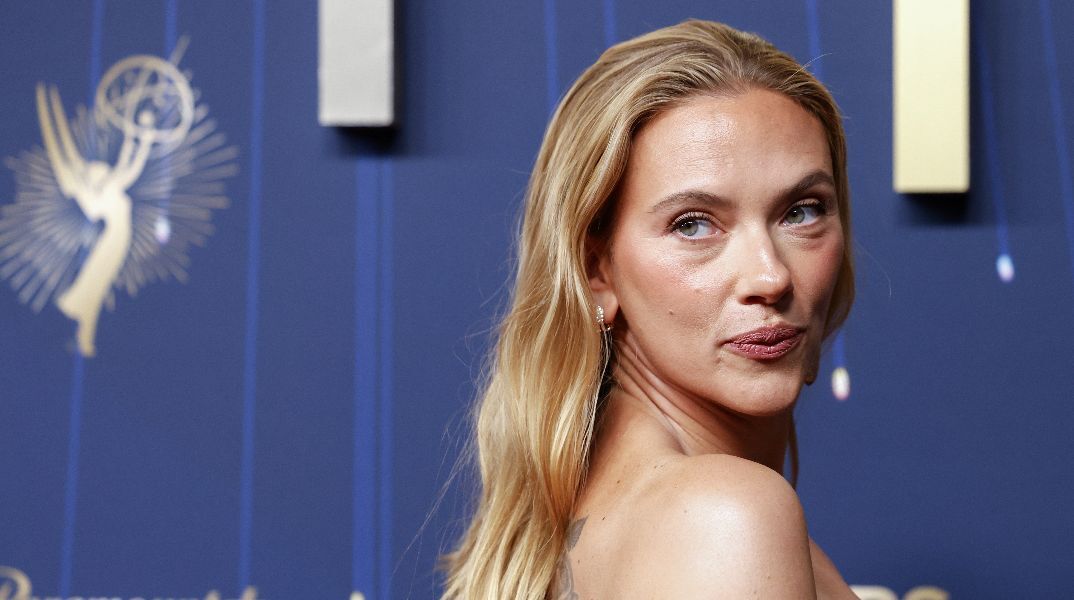 Σκάρλετ Γιόχανσον: Με πίεσαν να μην αναφερθώ στο Ολοκαύτωμα ενώ σκηνοθετούσα το «Eleanor the Great»