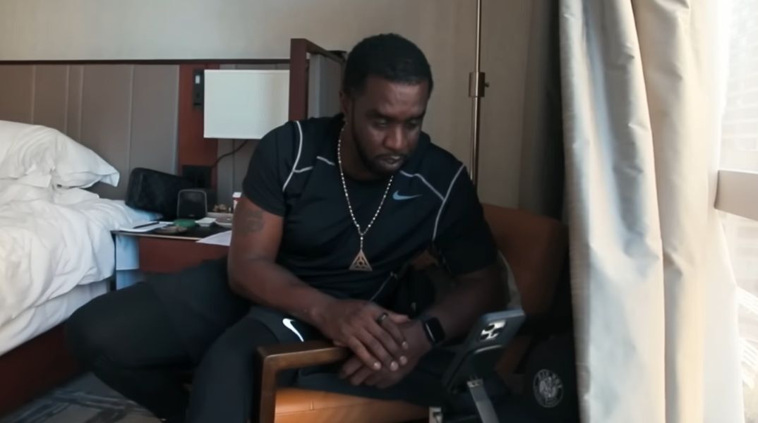 Ο Σον Diddy Κομπς σε έντονη αντιπαράθεση με τον δικηγόρο του, λίγο πριν τη σύλληψη και καταδίκη του - Πρώτο trailer του νέου ντοκιμαντέρ του Netflix
