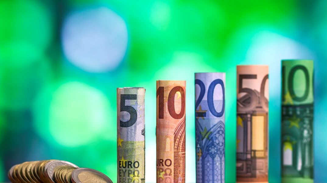 Χαρτονομίσματα και κέρματα Ευρώ