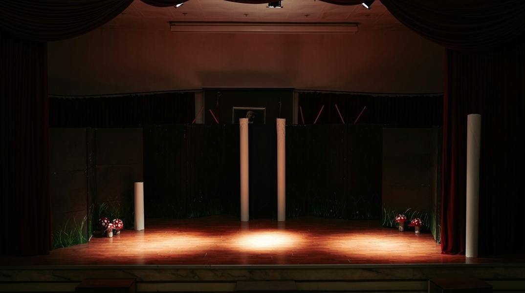 Άδεια σκηνή θεάτρου
