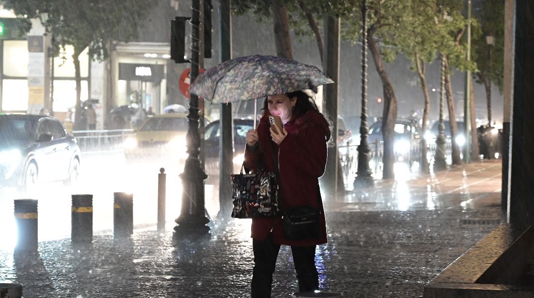 Κακοκαιρία Byron: Πώς θα λειτουργήσουν οι δημόσιες υπηρεσίες την Παρασκευή 