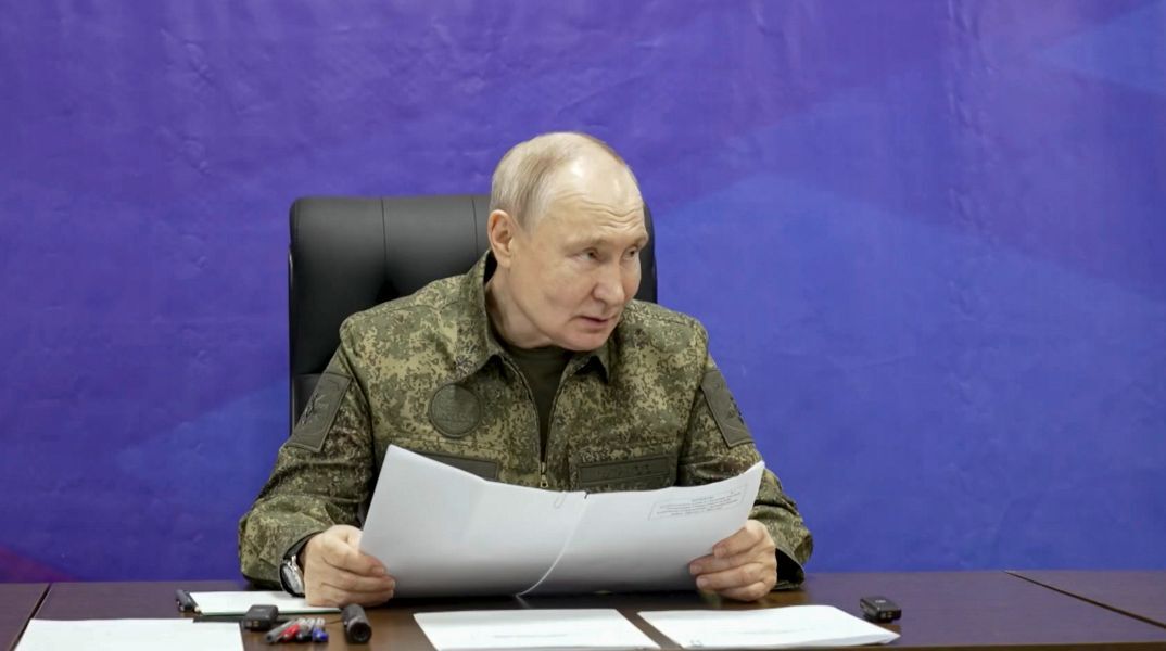 Πούτιν: Η Ρωσία θα πάρει το Ντονμπάς είτε με συμφωνία, είτε με τα όπλα