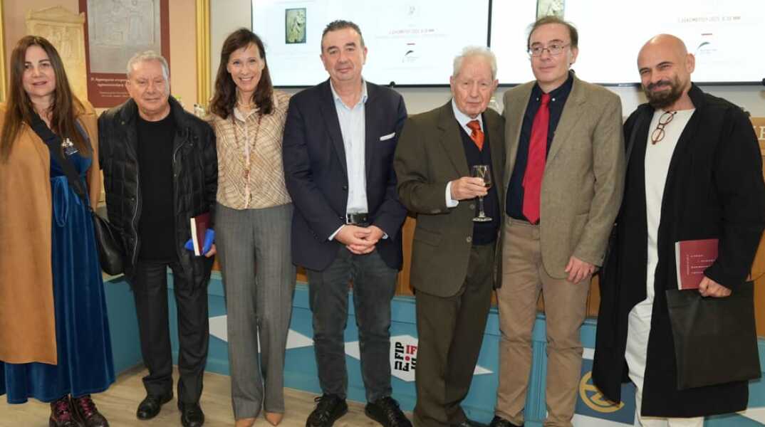 whatsapp_image_2025-12-04_at_16_18_40_12a7a508