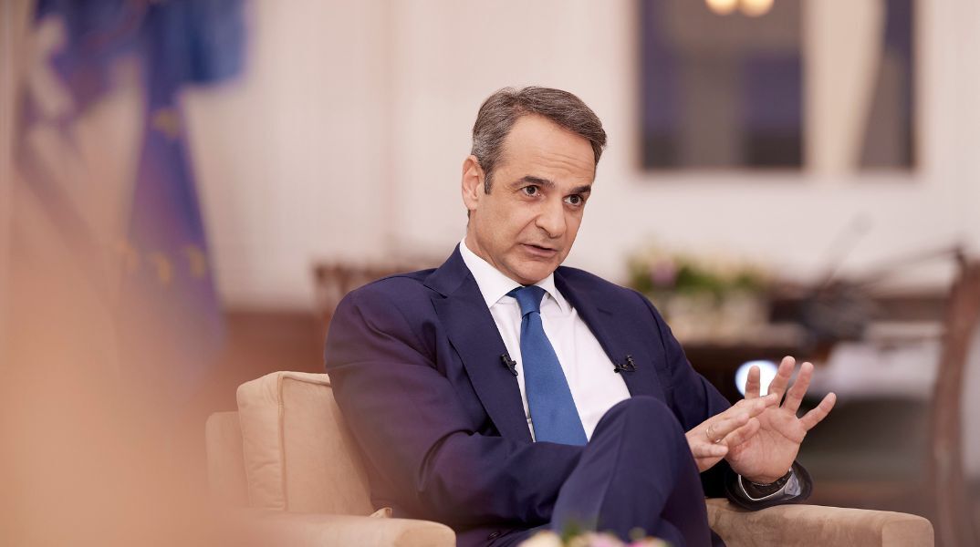 Ο πρωθυπουργός Κυριάκος Μητσοτάκης κάλεσε τους αγρότες σε διάλογο τονίζοντας ότι τα μπλόκα δυσκολεύουν την καθημερινότητα όλων - Πληρωμές 1,2 δισ. τον Δεκέμβριο