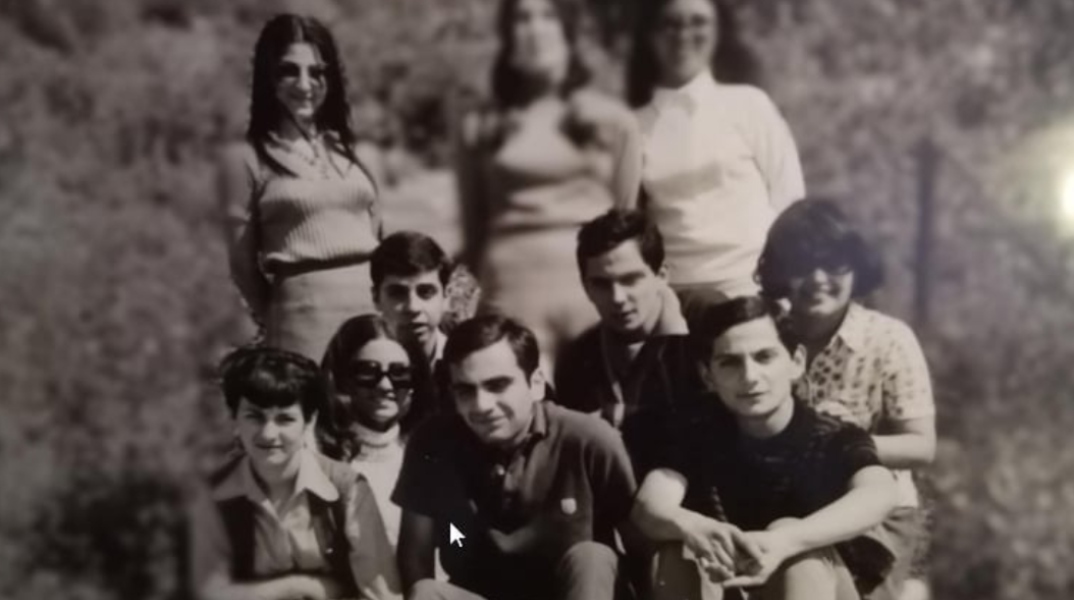 Το Μπραχάμι αλλιώς. Ιστορίες από τους Imaginistes: το βιβλίο των εκδόσεων Ευώνυμος για τη γειτονιά και την παρέα της Αθήνας - Ο Χρίστος Πιπίνης και ο Χάρης Κατσιμίχας θυμούνται και γράφουν.