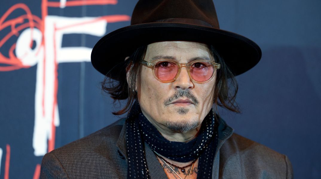 Ο Τζόνι Ντεπ στην παραγωγή της πρώτης αγγλόφωνης κινηματογραφικής μεταφοράς του «Ο Μαιτρ και η Μαργαρίτα», ενός από τα σημαντικότερα έργα του 20ού αιώνα.