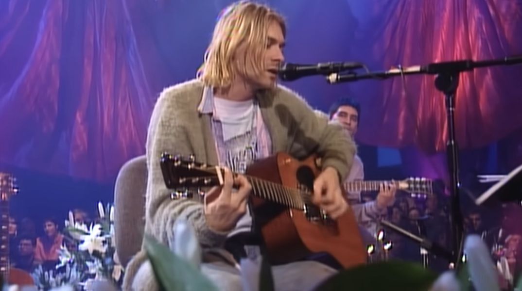 Η ιστορική κιθάρα του Κερτ Κομπέιν από το MTV Unplugged του 1993, που πουλήθηκε πάνω από 6 εκατ. δολάρια, δωρίζεται στο Royal College of Music του Λονδίνου