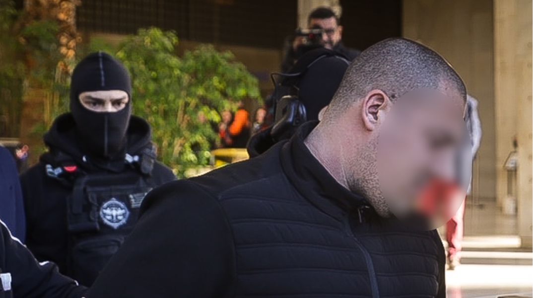 Φοινικούντα: Προθεσμία για απολογία τη Δευτέρα έλαβαν οι δύο συλληφθέντες για ηθική αυτουργία στο διπλό φονικό - Κρατούνται στην Αστυνομία.