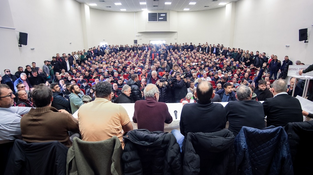 Αγρότες στο Συντονιστικό