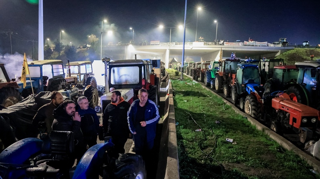 Μπλόκο αγροτών στη Νίκαια της Λάρισας
