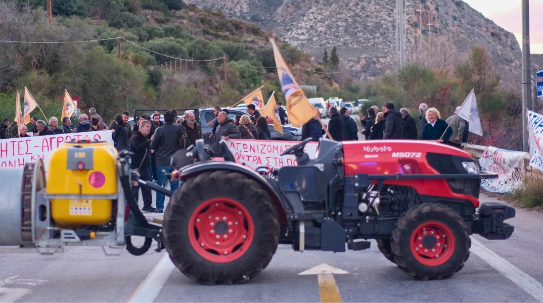 Αγροτικές κινητοποιήσεις: Βασικά να πέσει η κυβέρνηση