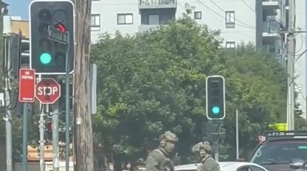 Ένοπλοι Αυστραλοί αστυνομικοί των ειδικών δυνάμεων μόλις έχουν εξουδετερώσει επίδοξους τρομοκράτες