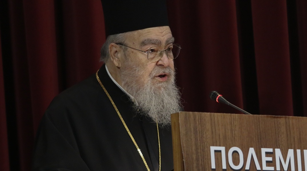 Στη ΜΕΘ ο Μητροπολίτης Δωδώνης Χρυσόστομος