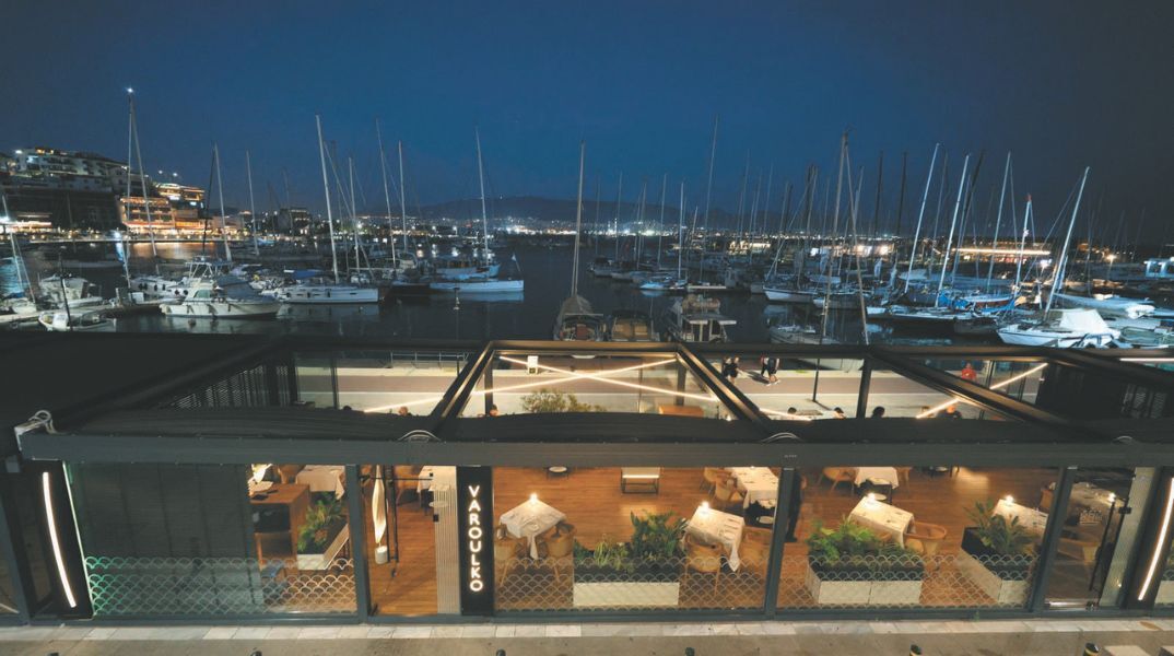 Varoulko Seaside: Τα καλύτερα της θάλασσας από τα χέρια του Λευτέρη Λαζάρου 